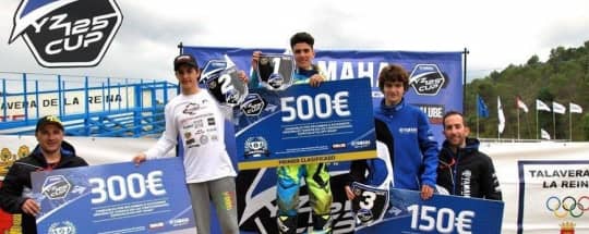 El equipo KRONOS + MOTO, 3er clasificado en la Yamaha YZ Cup