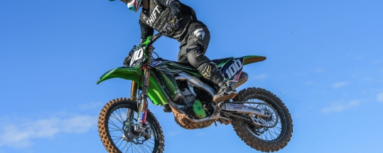 Enric Vendrell consigue la posición 23 en el Campeonato de España de Motocross