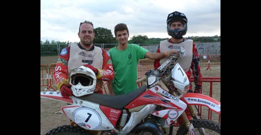 El Equipo Kronos + Moto en las 24 horas de la Vall del Tenes